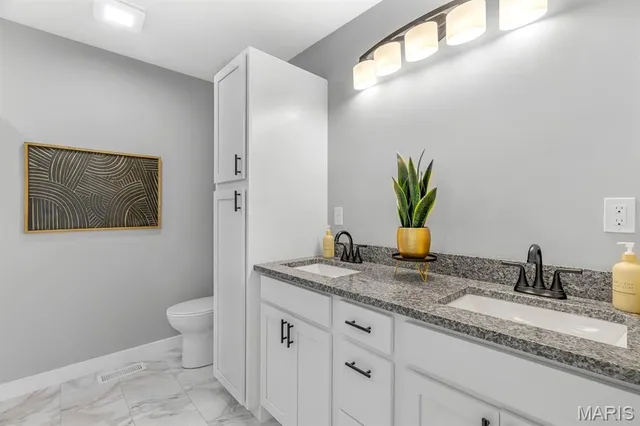 $597,900 | 421 George Bush Boulevard, Troy, IL 62294