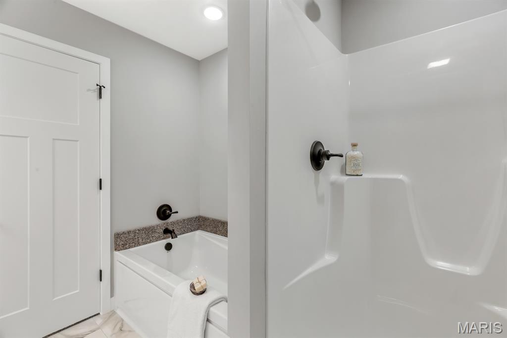 421 George Bush Boulevard Troy, IL 62294 - Photo 19 of 47