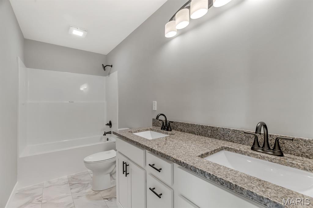 421 George Bush Boulevard Troy, IL 62294 - Photo 34 of 47