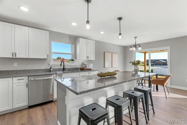 $597,900 | 421 George Bush Boulevard, Troy, IL 62294