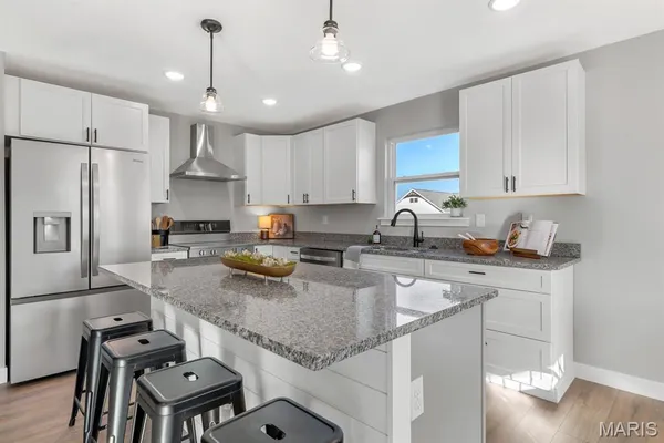 $597,900 | 421 George Bush Boulevard, Troy, IL 62294