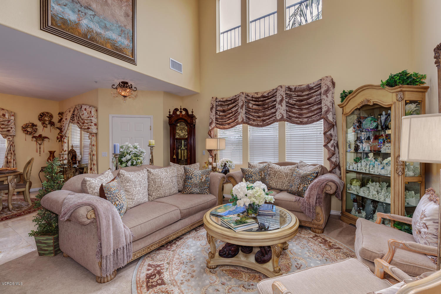 11180 Darling Road Ventura, CA 93004 - Photo 14 of 57 11180 Darling Rd Ventura CA-large-009-10