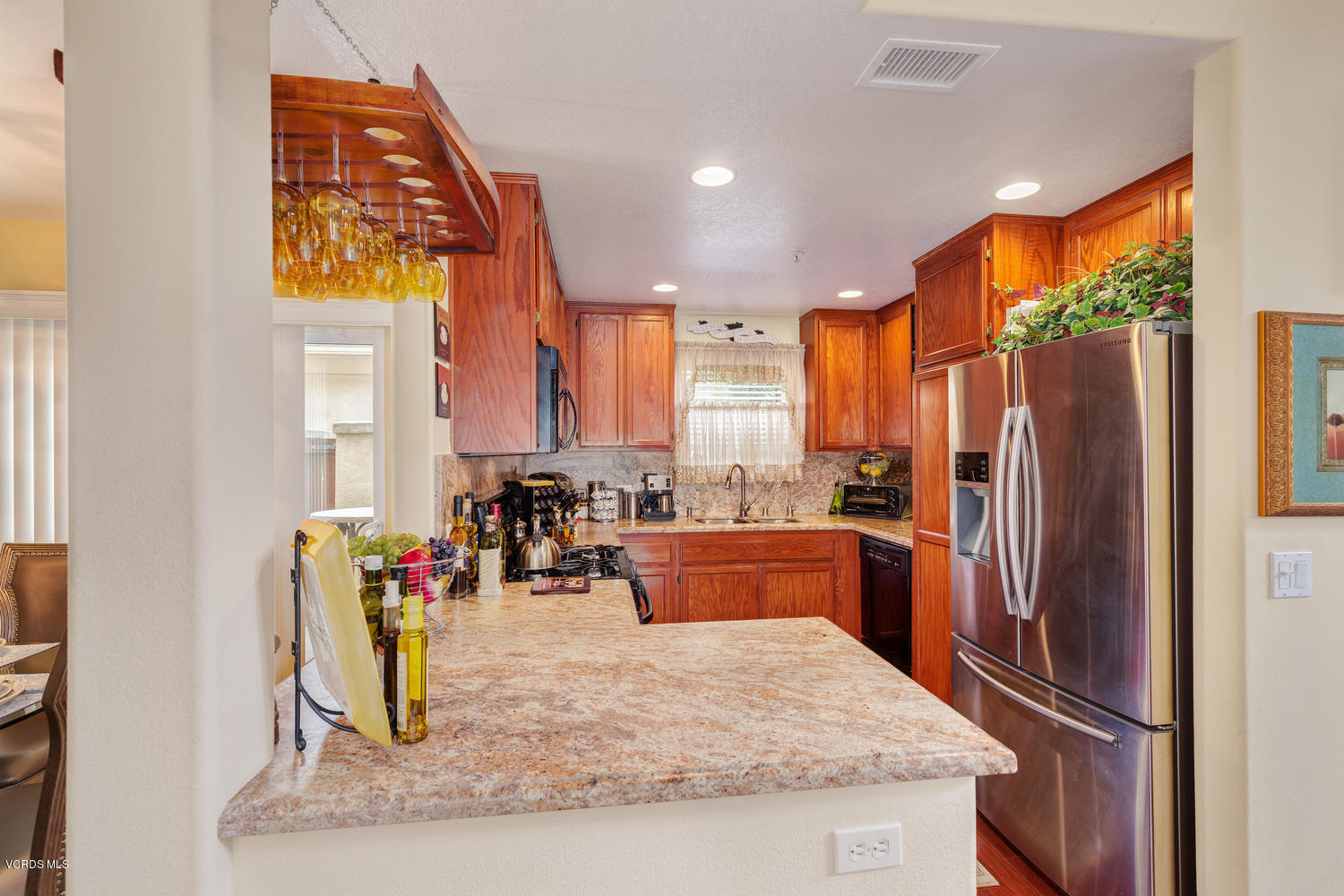 11180 Darling Road Ventura, CA 93004 - Photo 20 of 57 11180 Darling Rd Ventura CA-large-013-18
