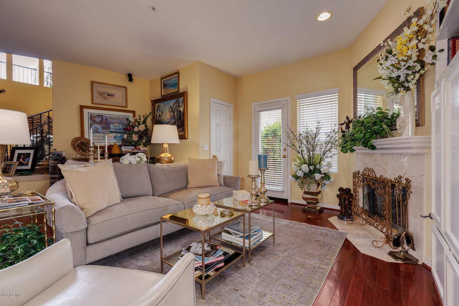11180 Darling Road Ventura, CA 93004 - Photo 25 of 57 11180 Darling Rd Ventura CA-large-015-13