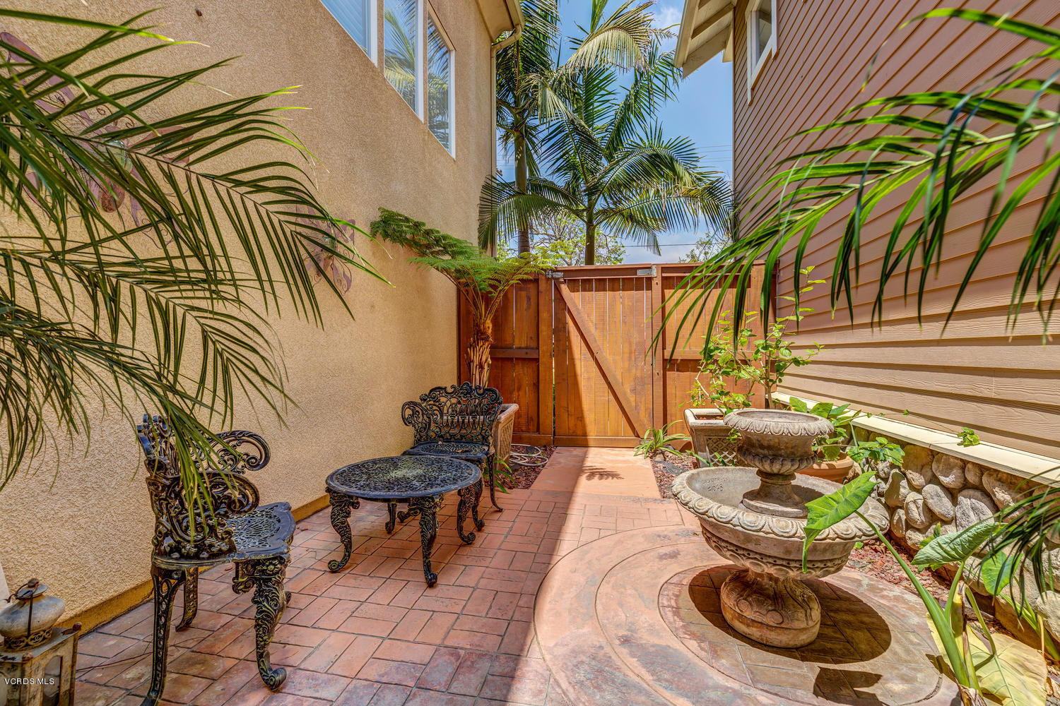 11180 Darling Road Ventura, CA 93004 - Photo 56 of 57 11180 Darling Rd Ventura CA-large-036-30