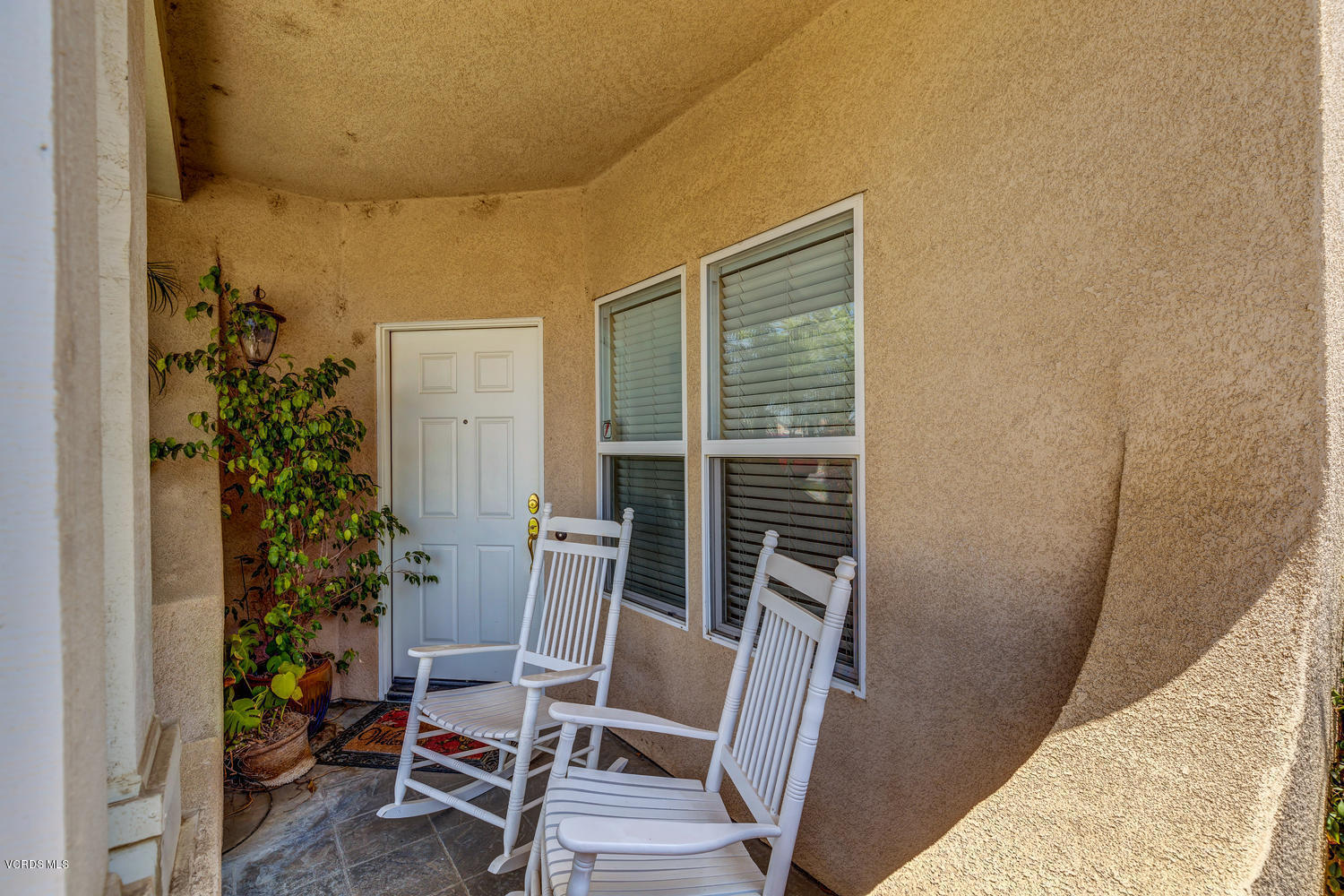 11180 Darling Road Ventura, CA 93004 - Photo 7 of 57 11180 Darling Rd Ventura CA-large-005-31