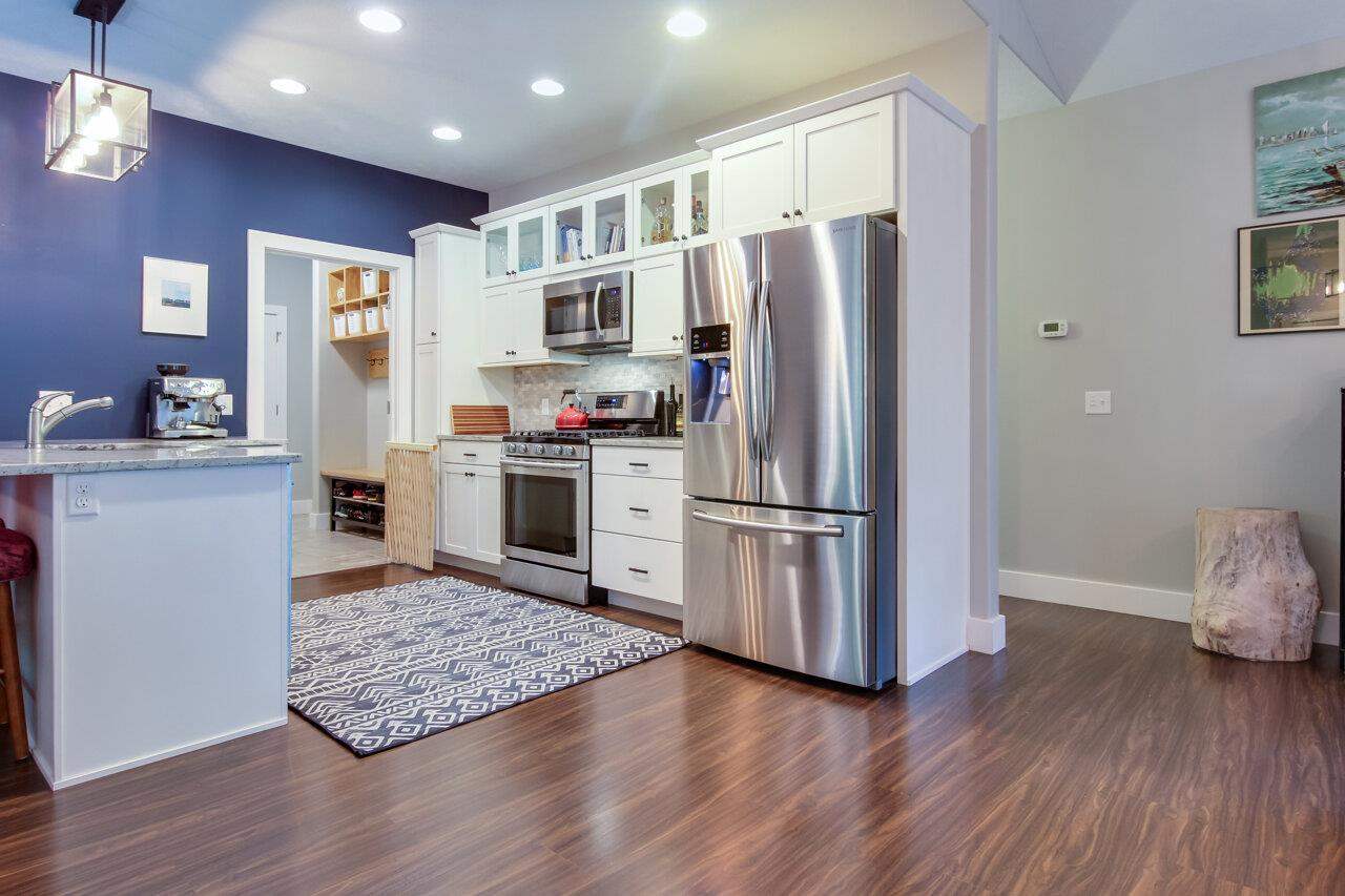 11780 South Bugai Road Traverse City, MI 49684 - Photo 11 of 53 1891903-10.JPG