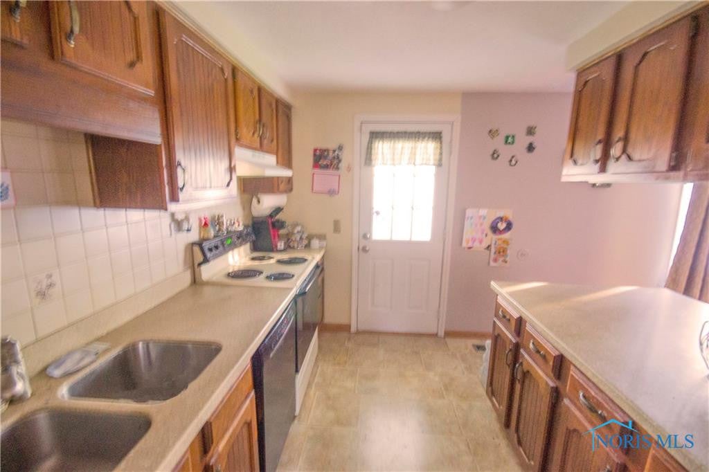 6523 Brixton Road Maumee, OH 43537 - Photo 10 of 26 Gallery Image 10