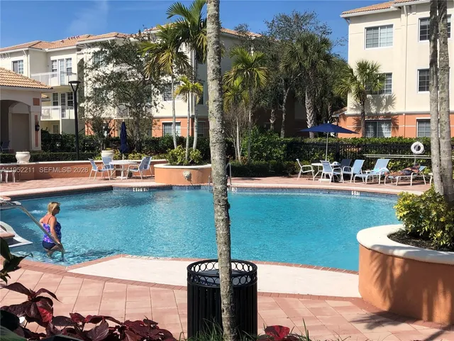 $1,700 | 9873 Baywinds Boulevard, Unit 5208, West Palm Beach, FL 33411