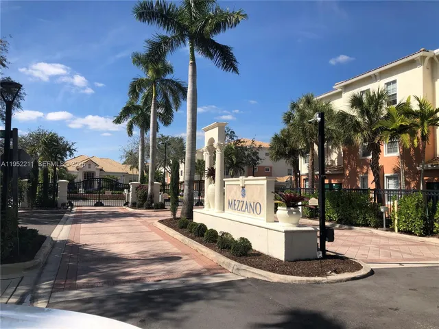 $1,700 | 9873 Baywinds Boulevard, Unit 5208, West Palm Beach, FL 33411