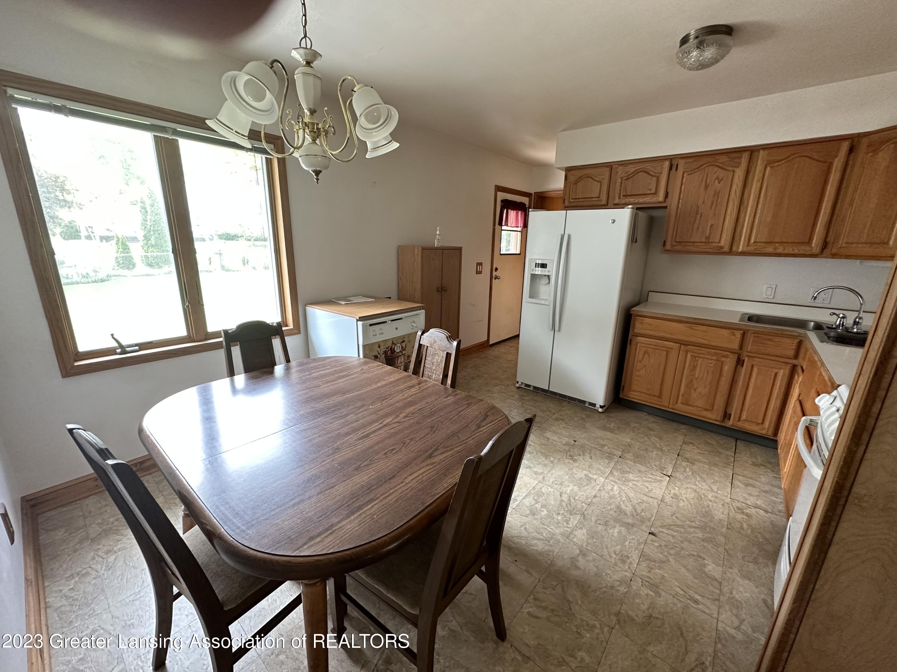 2119 Riverside Court Lansing, MI 48906 - Photo 16 of 39 IMG_5516