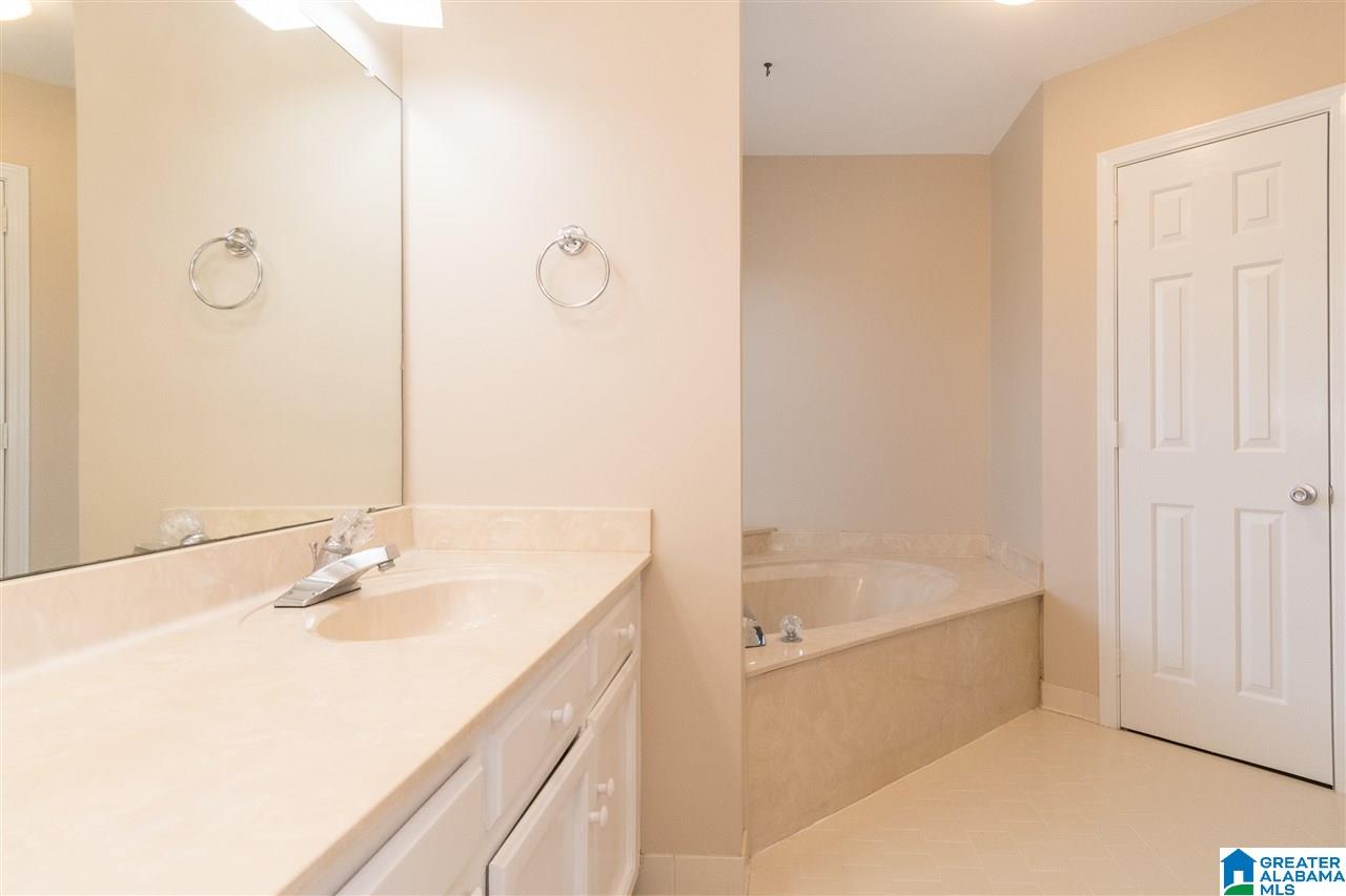 4337 Heritage View Road Birmingham, AL 35242 - Photo 21 of 39