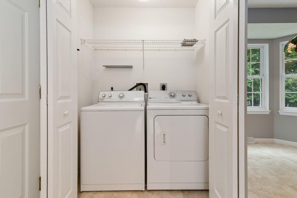 2389 Jenkinson Drive Pittsburgh, PA 15237 - Photo 12 of 29 a utility room with dryer and washer