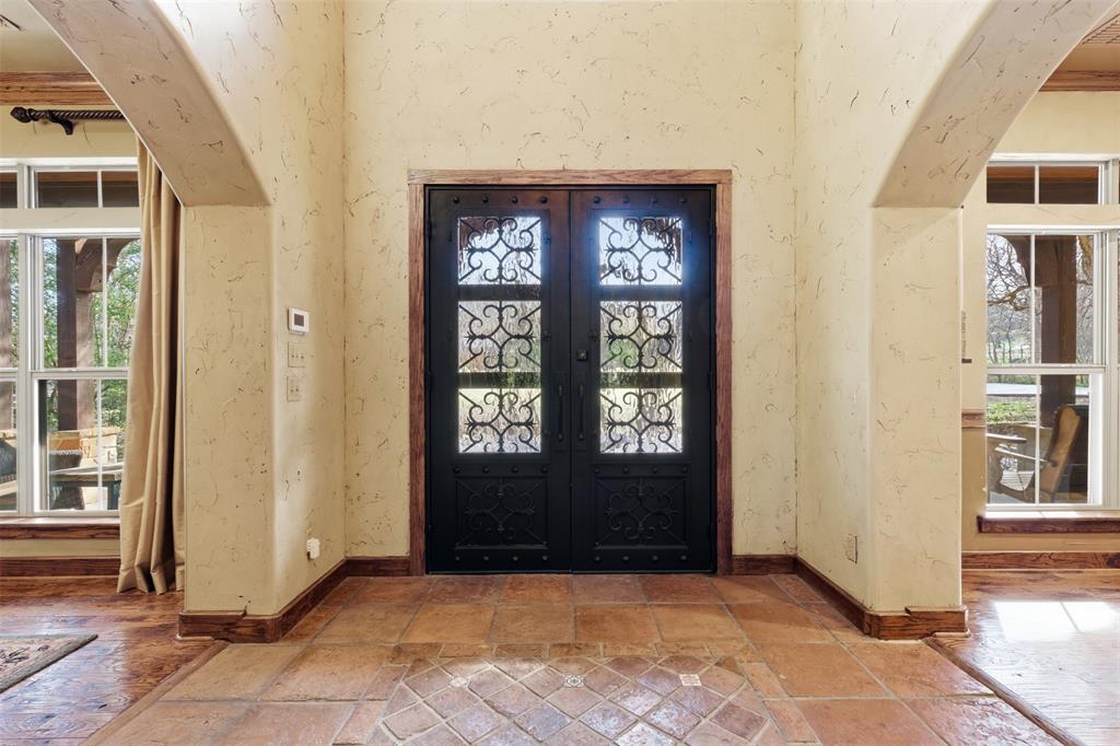 129 Trinity Bluffs Road Aledo, TX 76008 - Photo 2 of 40