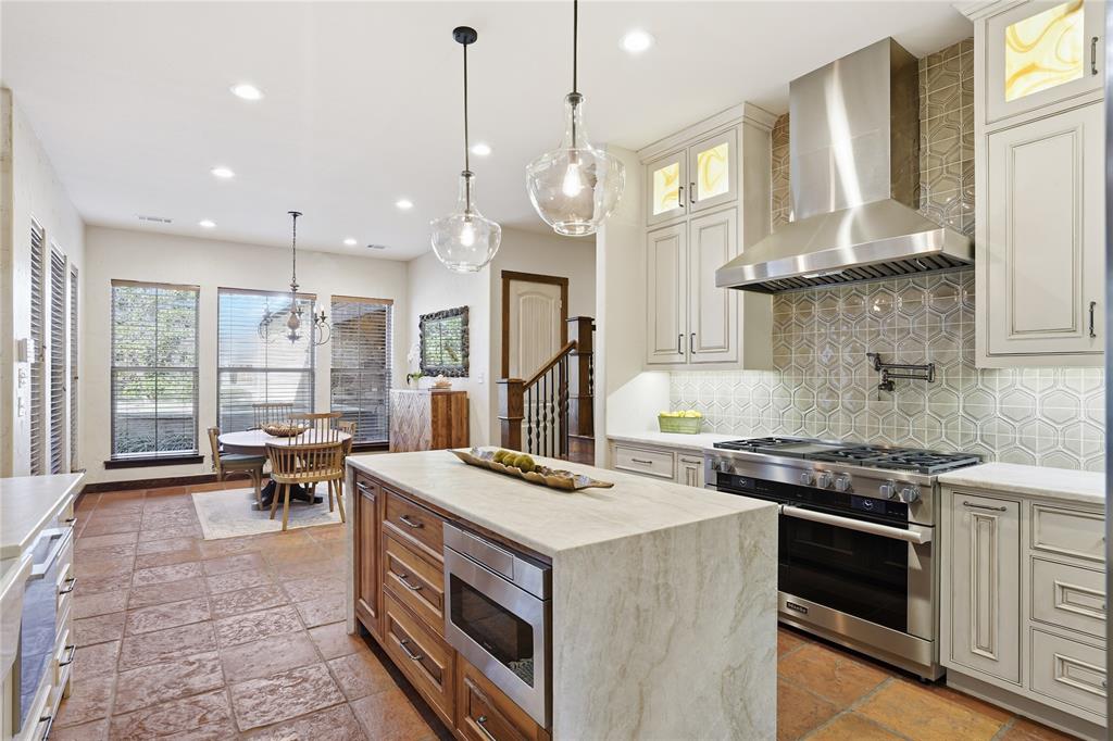 129 Trinity Bluffs Road Aledo, TX 76008 - Photo 6 of 40