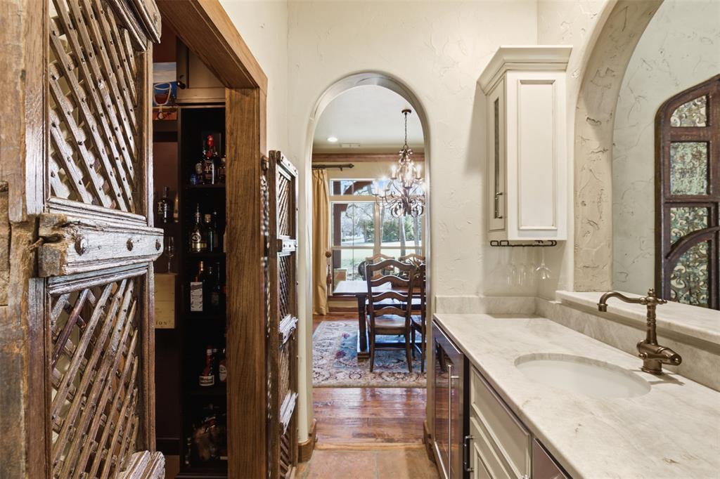 129 Trinity Bluffs Road Aledo, TX 76008 - Photo 8 of 40