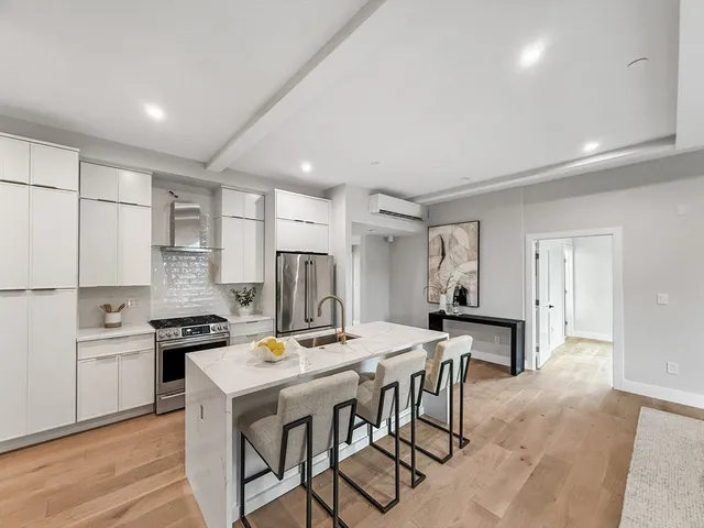 $1,899,000 | 1 Marion Street, Unit 4, Cambridge, MA 02141