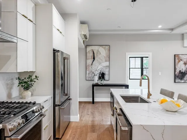 $1,899,000 | 1 Marion Street, Unit 4, Cambridge, MA 02141