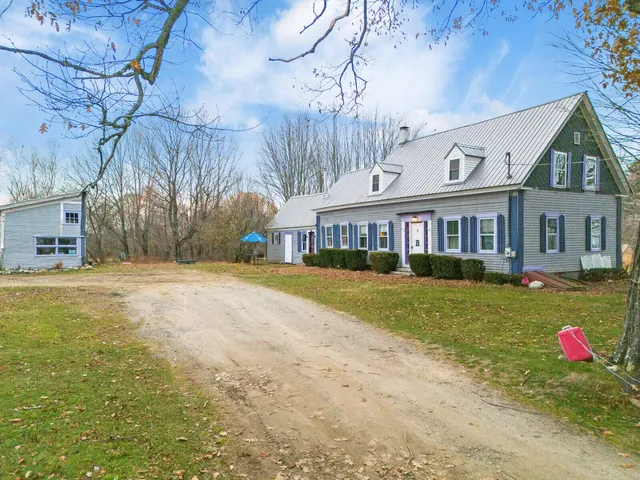 $359,900 | 60 Highway 41, Winthrop, ME 04364