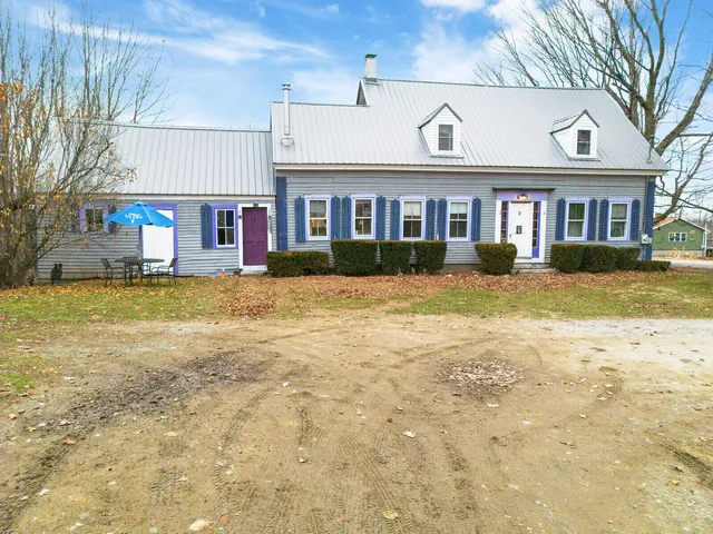 $359,900 | 60 Highway 41, Winthrop, ME 04364