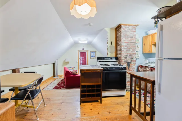 $359,900 | 60 Highway 41, Winthrop, ME 04364