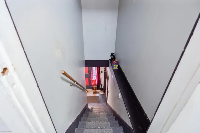 $359,900 | 60 Highway 41, Winthrop, ME 04364