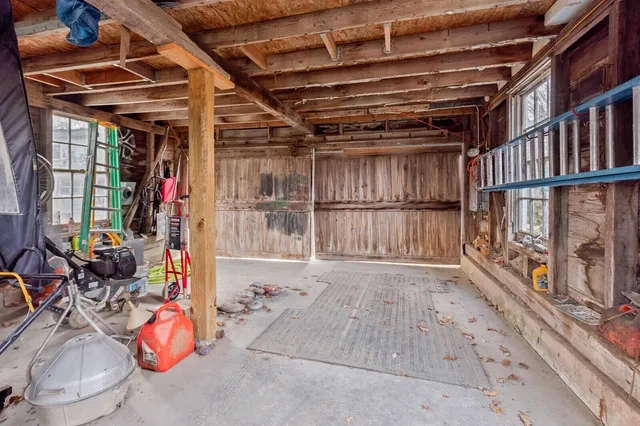 $359,900 | 60 Highway 41, Winthrop, ME 04364