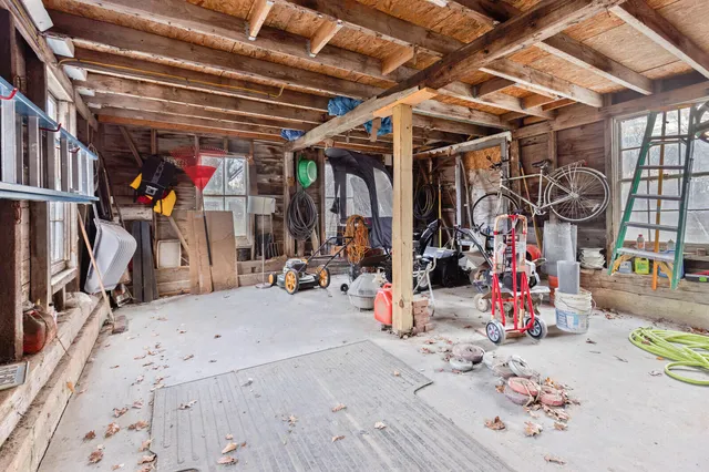 $359,900 | 60 Highway 41, Winthrop, ME 04364