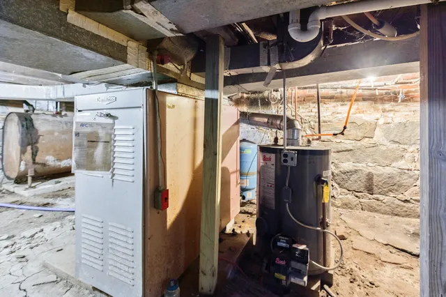 $359,900 | 60 Highway 41, Winthrop, ME 04364