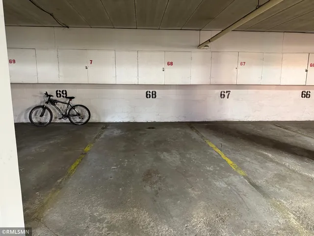 $129,900 | 1011 41st Avenue Northeast, Unit 306, Columbia Heights, MN 55421