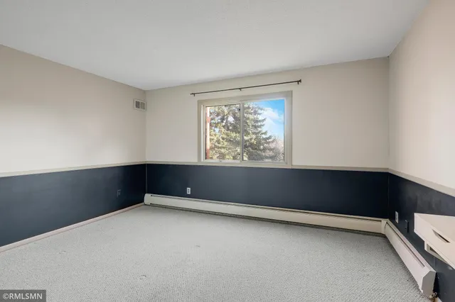 $129,900 | 1011 41st Avenue Northeast, Unit 306, Columbia Heights, MN 55421