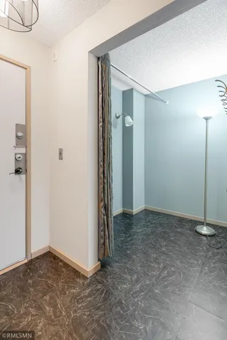 $129,900 | 1011 41st Avenue Northeast, Unit 306, Columbia Heights, MN 55421