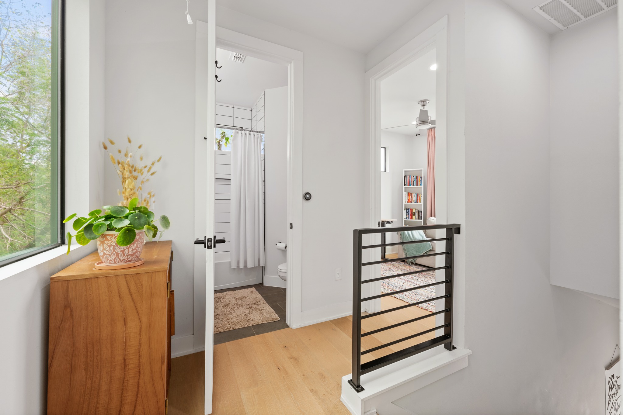 1710 Adina Street, Unit 2 Austin, TX 78721 - Photo 14 of 32