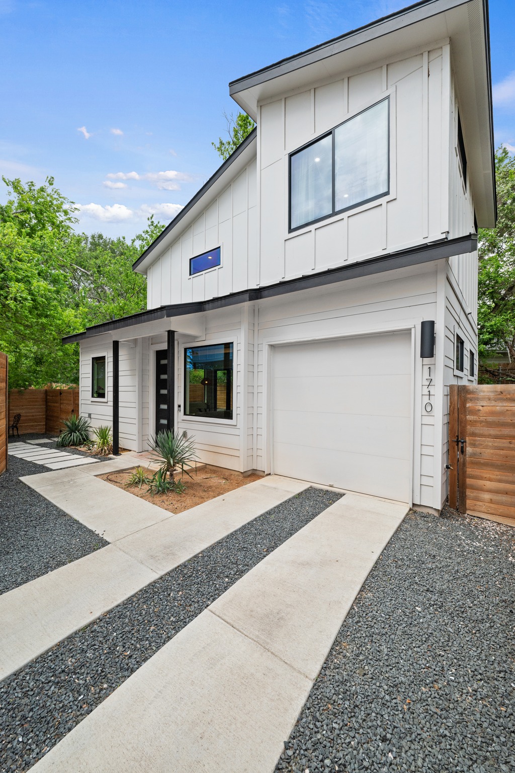 1710 Adina Street, Unit 2 Austin, TX 78721 - Photo 31 of 32