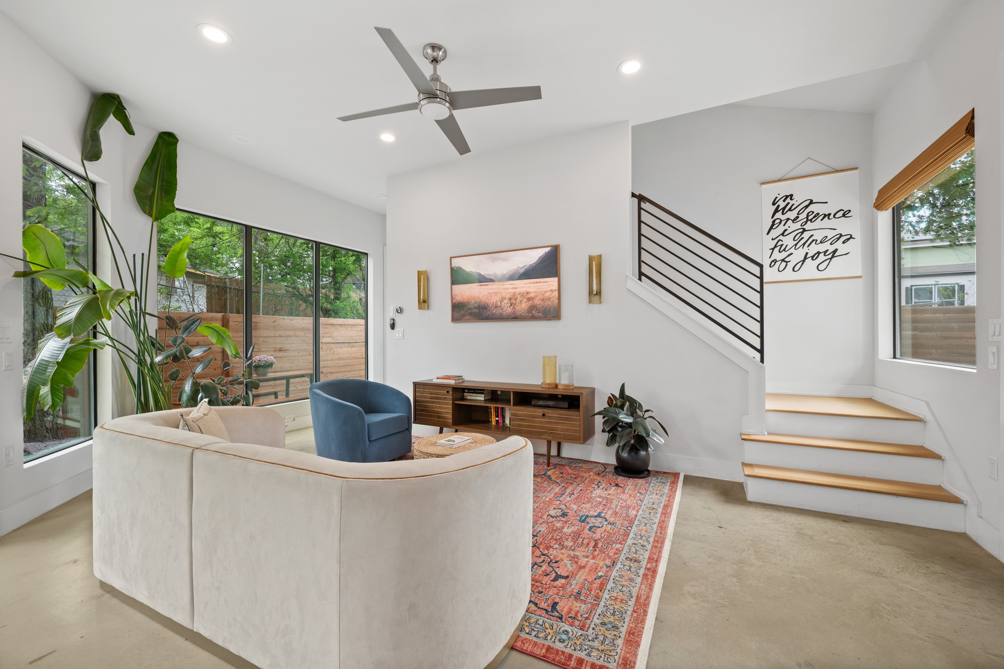 1710 Adina Street, Unit 2 Austin, TX 78721 - Photo 5 of 32