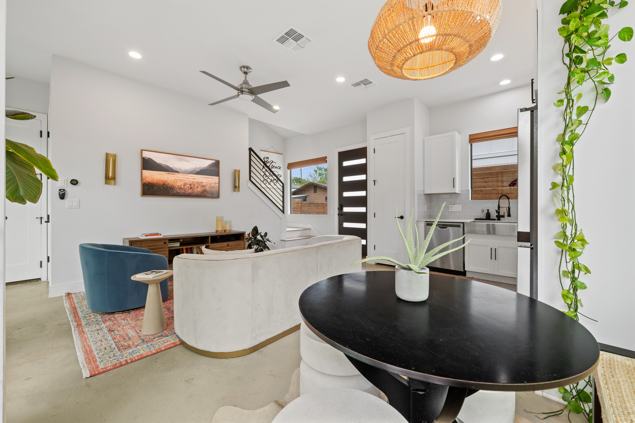 1710 Adina Street, Unit 2 Austin, TX 78721 - Photo 7 of 32