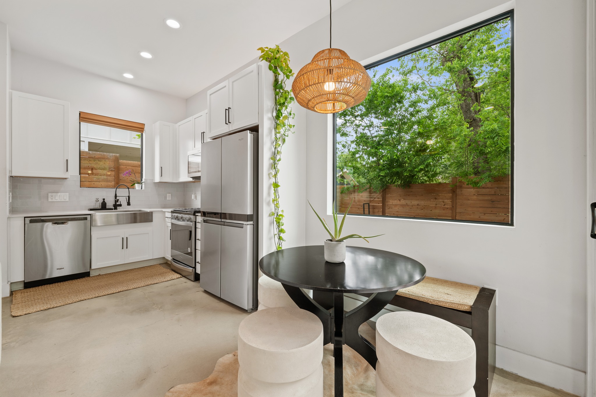 1710 Adina Street, Unit 2 Austin, TX 78721 - Photo 8 of 32