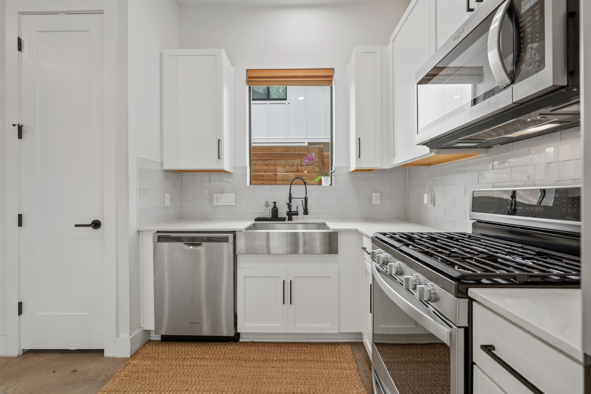 1710 Adina Street, Unit 2 Austin, TX 78721 - Photo 10 of 32