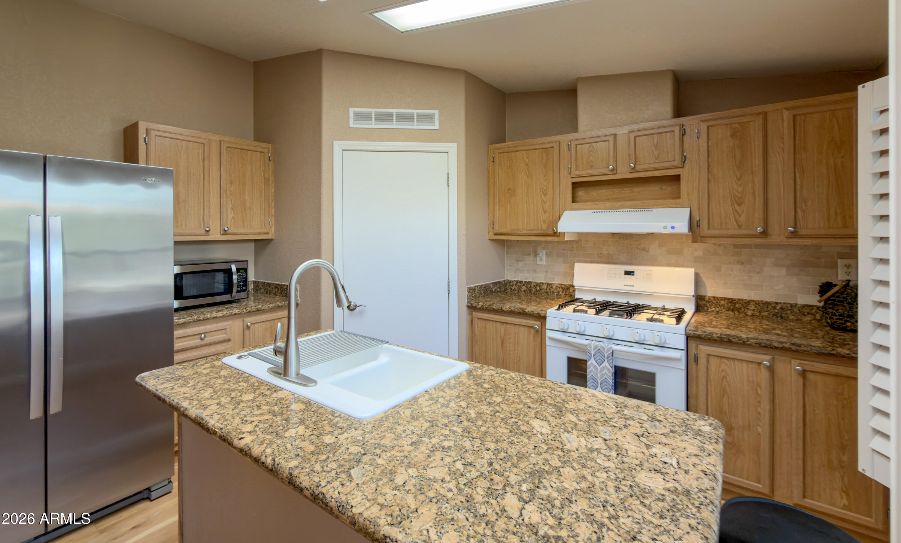 16101 North El Mirage Road, Unit 343 El Mirage, AZ 85335 - Photo 4 of 56 37-16101-N-El-Mirage-rd-343-kitchen-129