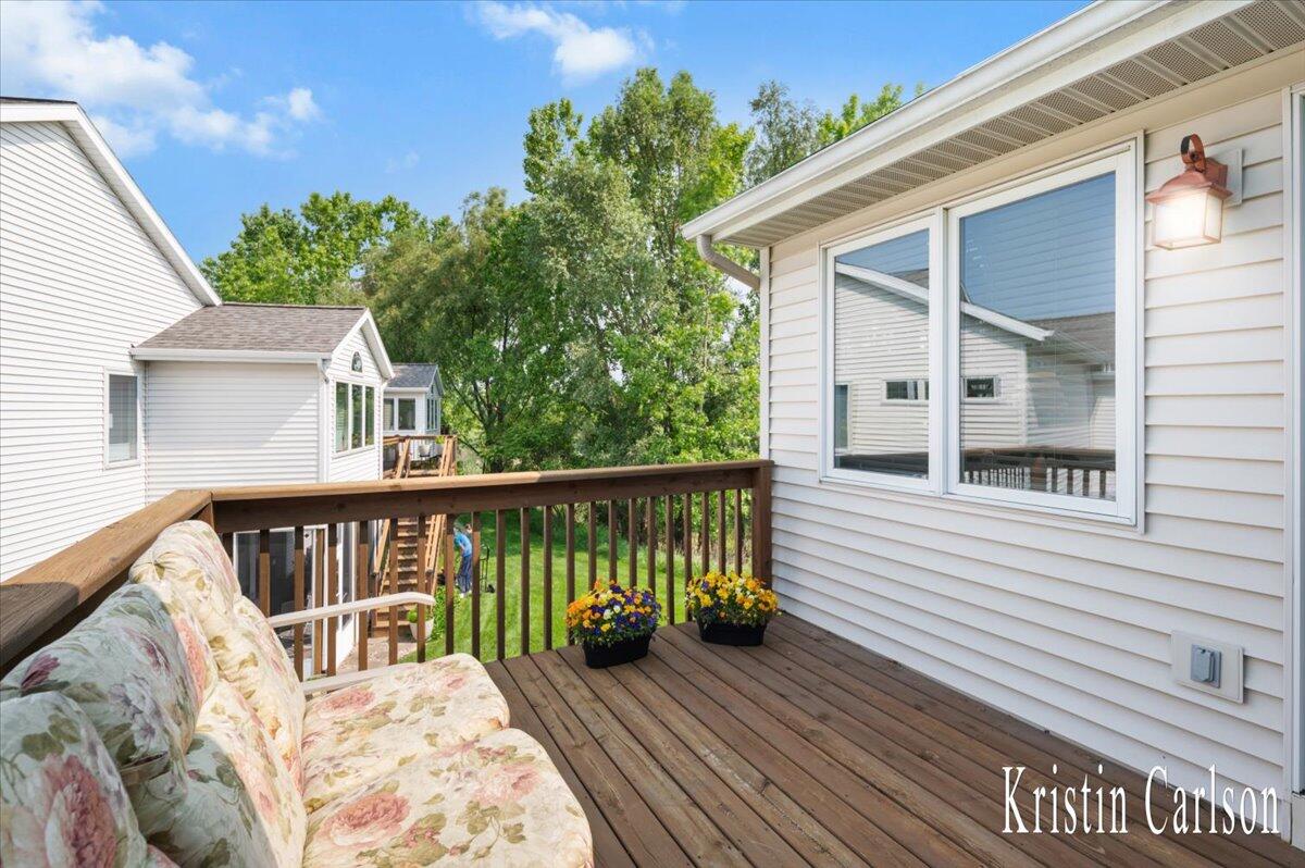 3683 Jason Ridge Lane Southwest Grand Rapids, MI 49534 - Photo 9 of 21 09-DSC_3667