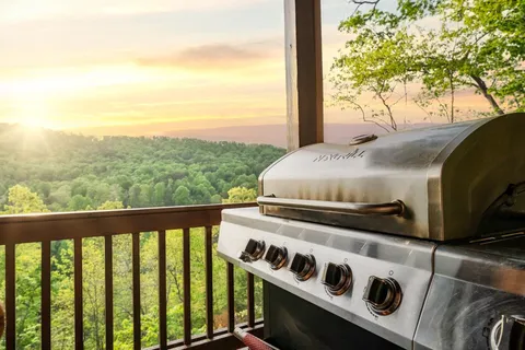 $840,000 | 273 Deer Crest Heights, Blue Ridge, GA 30513