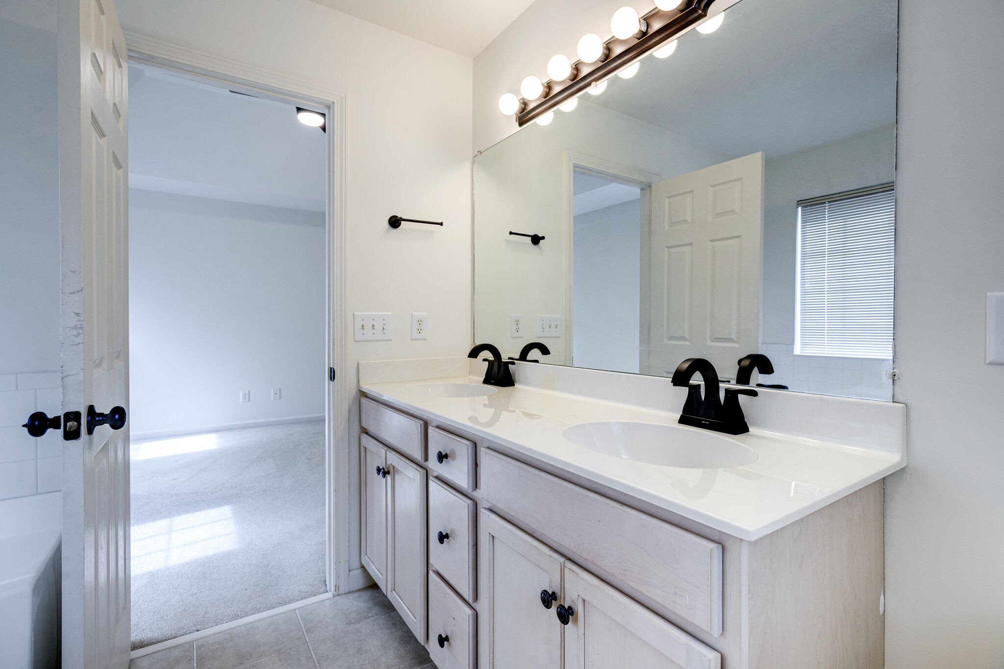 2149 Forge Ridge Circle Nashville, TN 37217 - Photo 11 of 22 Gallery Image 11
