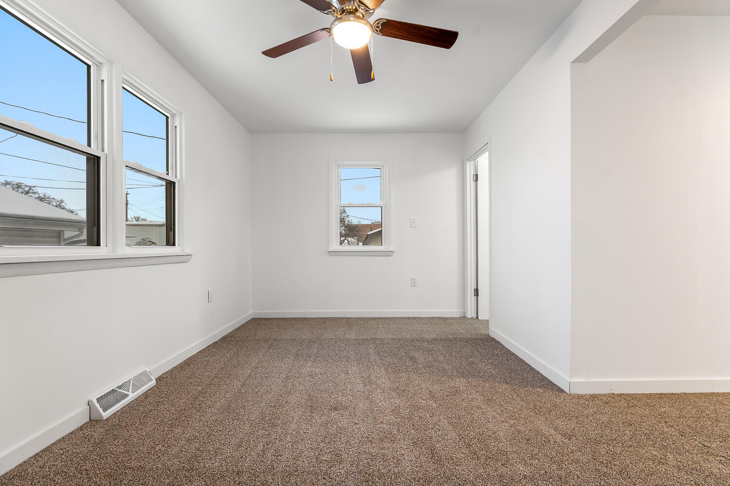 3233 Ridge Road Highland, IN 46322 - Photo 15 of 37 1500x1000