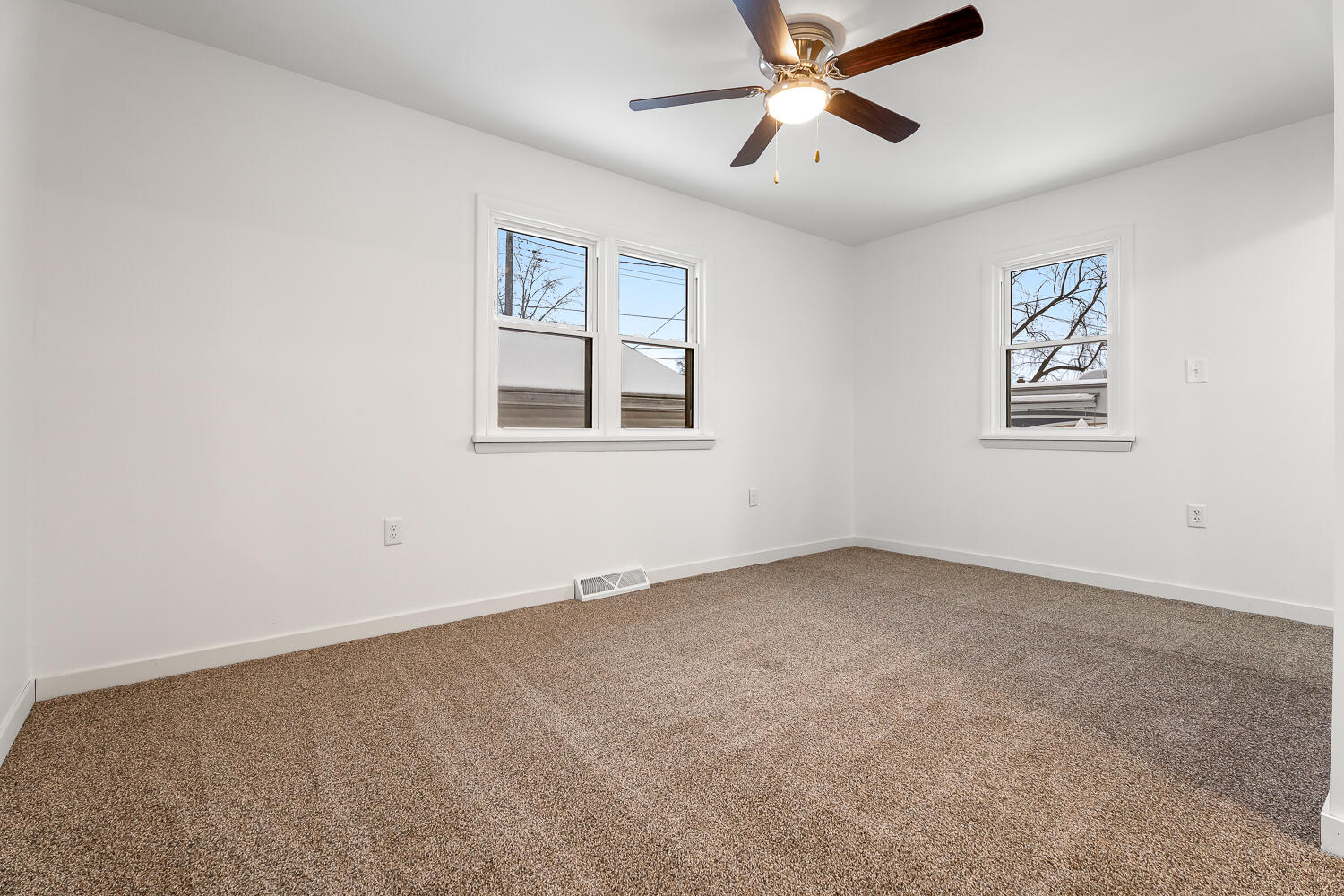 3233 Ridge Road Highland, IN 46322 - Photo 16 of 37 1500x1000