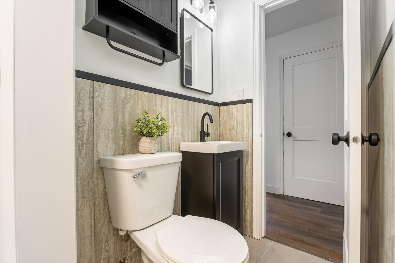 3233 Ridge Road Highland, IN 46322 - Photo 19 of 37 1500x1000