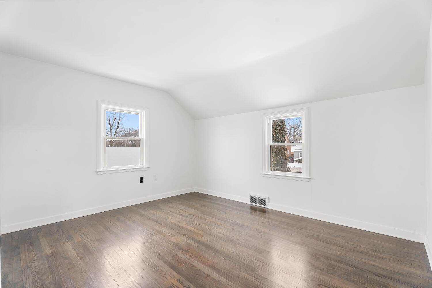 3233 Ridge Road Highland, IN 46322 - Photo 24 of 37 1500x1000