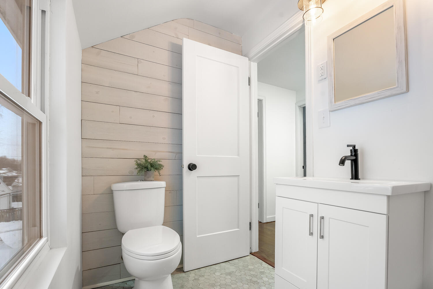 3233 Ridge Road Highland, IN 46322 - Photo 29 of 37 1500x1000