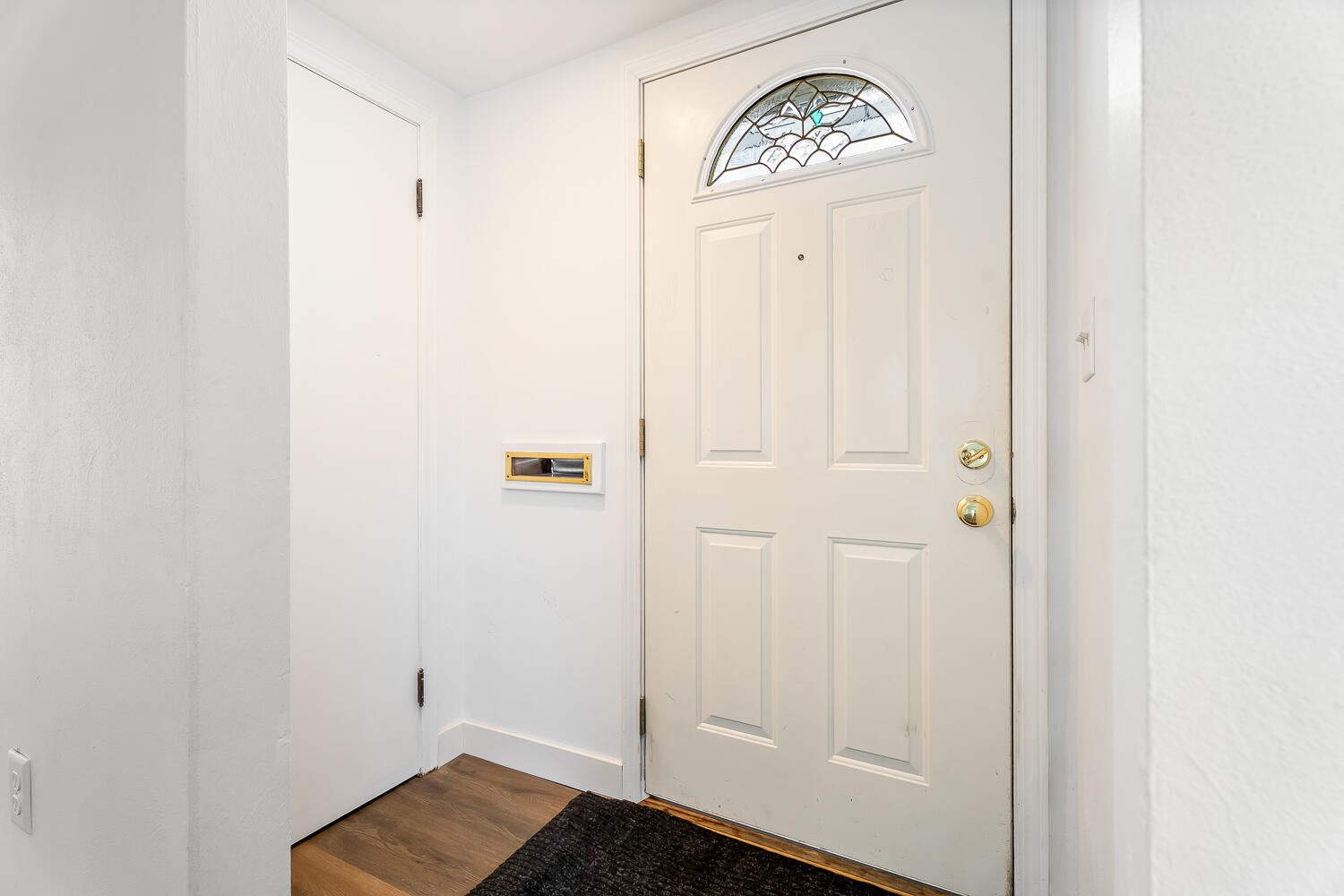 3233 Ridge Road Highland, IN 46322 - Photo 4 of 37 1500x1000