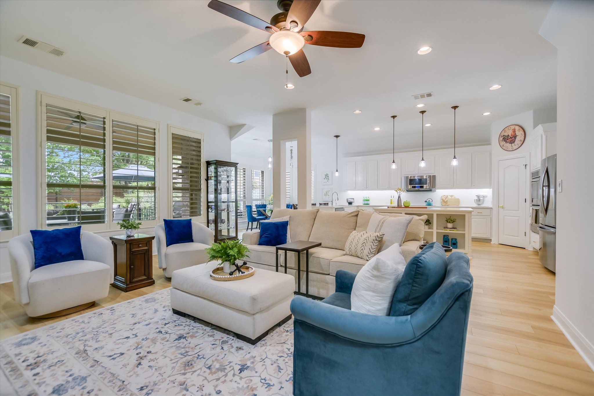 16012 Zagros Way Austin, TX 78738 - Photo 3 of 30