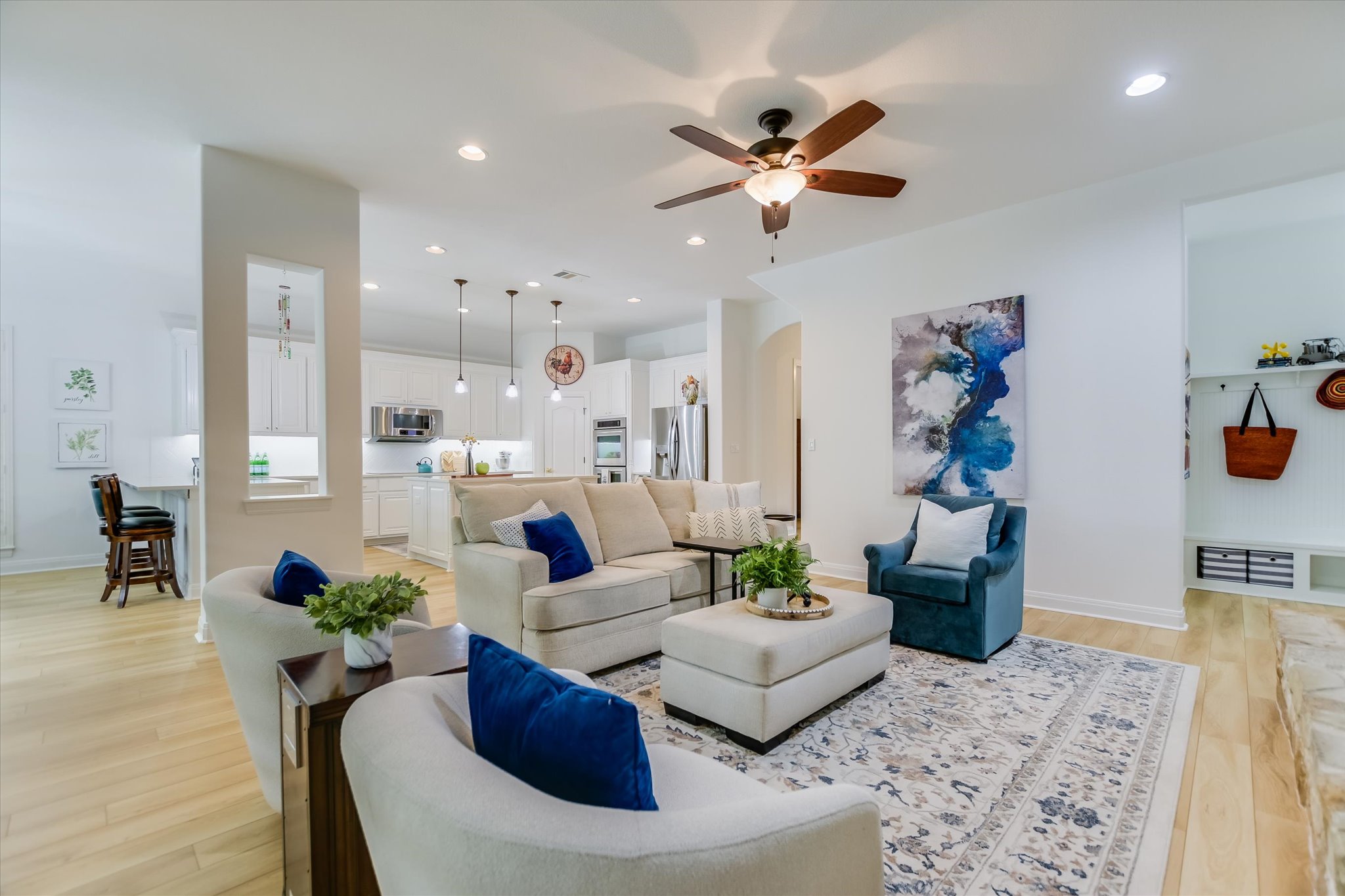 16012 Zagros Way Austin, TX 78738 - Photo 4 of 30